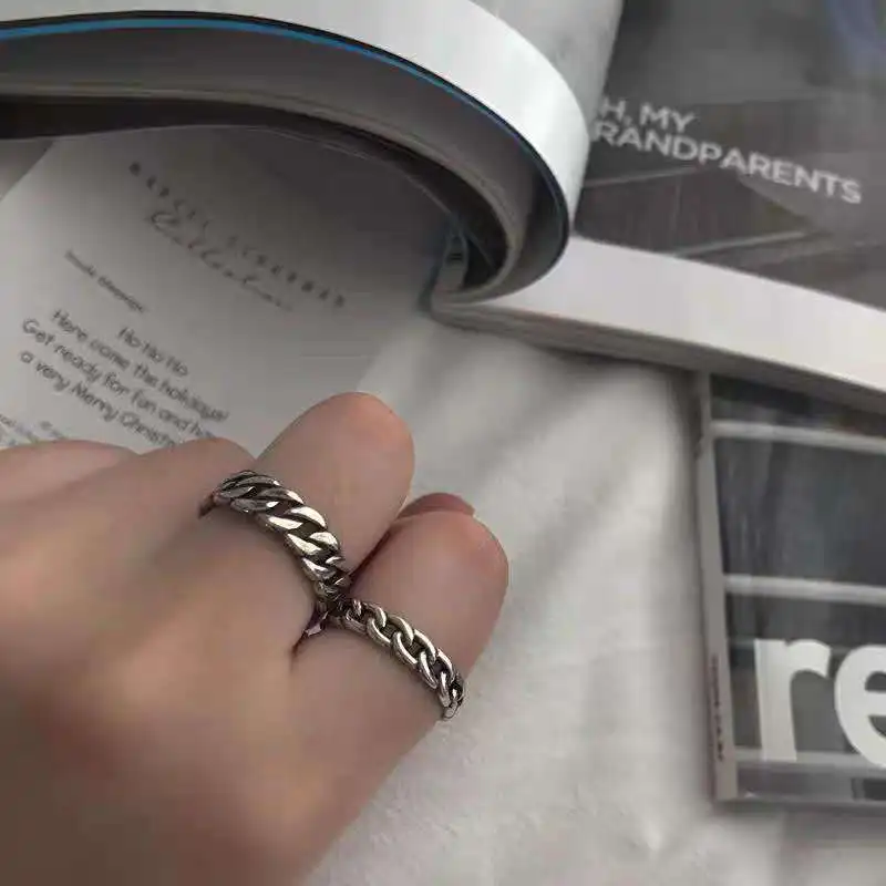 

Korean simple retro old 925 sterling silver burnt silver craft chain twist ring