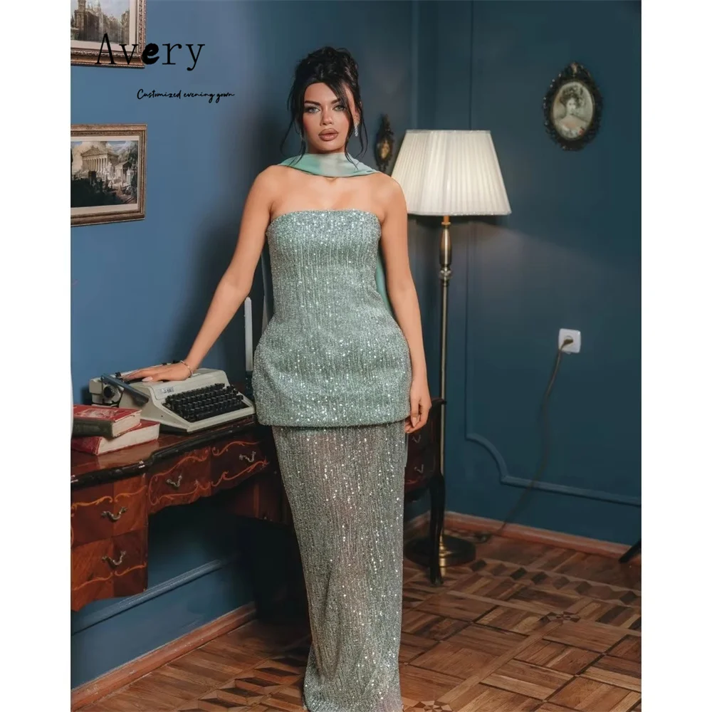 Avery Maßgeschneiderte, schulterfreie, ärmellose, perlenbesetzte Abendkleider mit Fischschwanz für Damen, Hochzeitsgastkleider, Luxus 2025, für Party