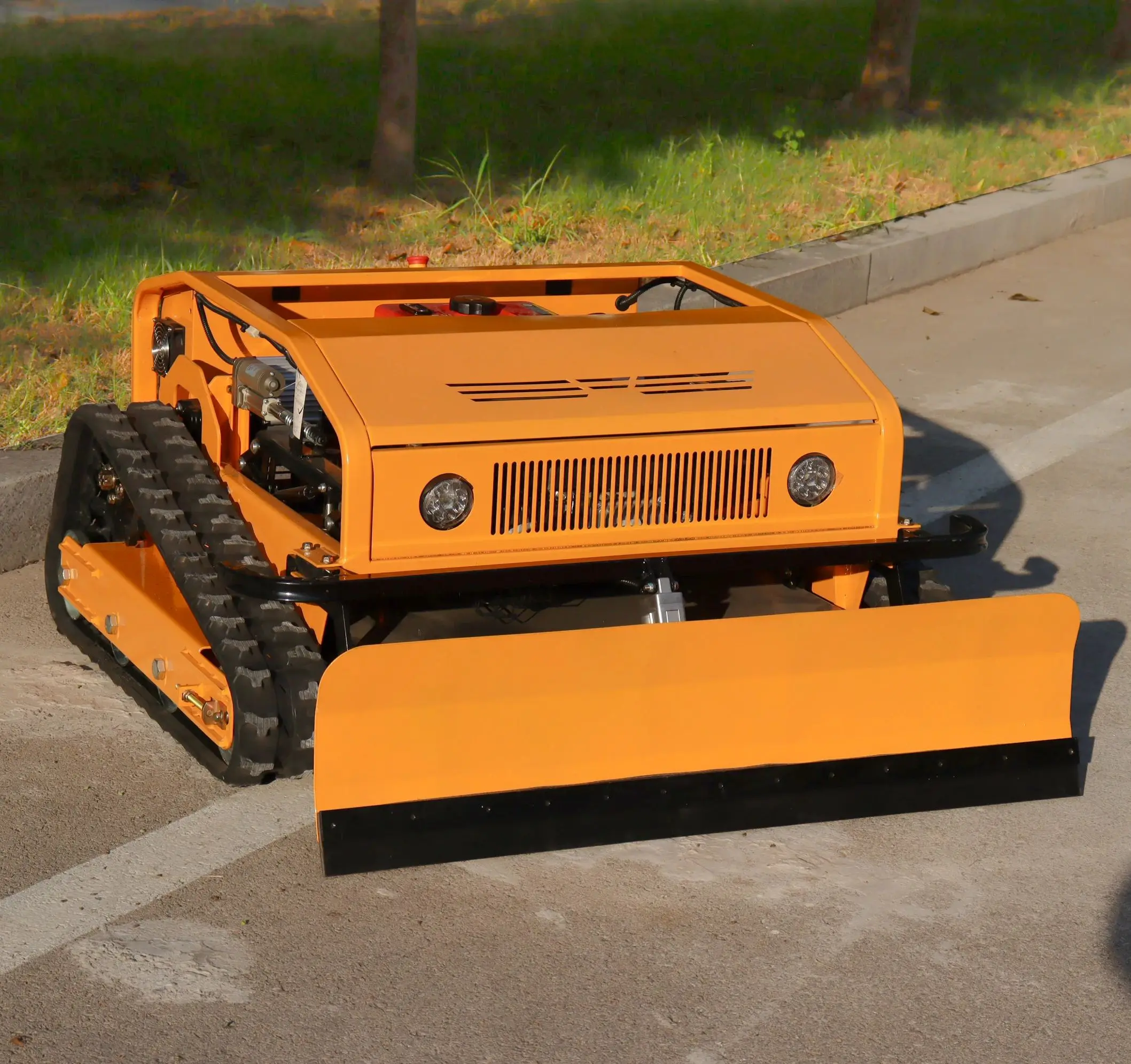 

Роботизированная газонокосилка с дистанционным управлением, сертифицированная CE/ISO, садовый гусеничный газонокосилка, газонокосилка для эффективного ухода за газоном