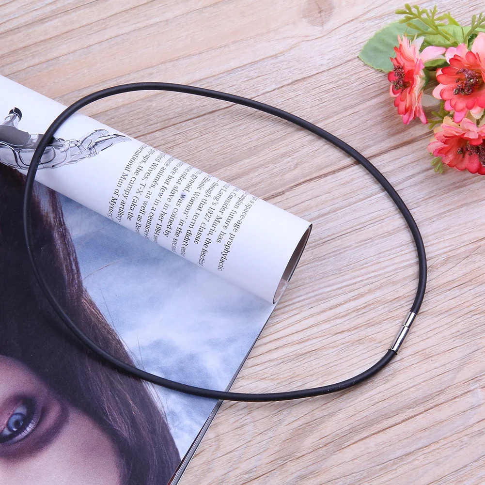 

Rubber Choker Necklace Casual Jewelry Fashion Unisex Cord Necklace 3mm Black Leather Cord for Gift for Daily Street Photography
