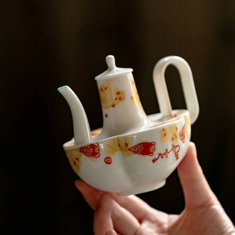 

Guochao gold scale gathering wealth, wine set, wine jug, wine glass set, high-end ceramic Baijiu wine dispenser