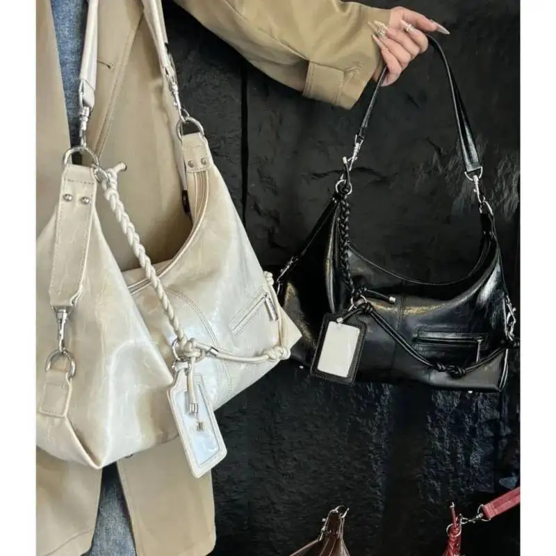 Bloom Korean Style Retro Woven Tote Women Leather Textured Large Capacity Underarm Ladies Fashion Commute Shoulder Bag