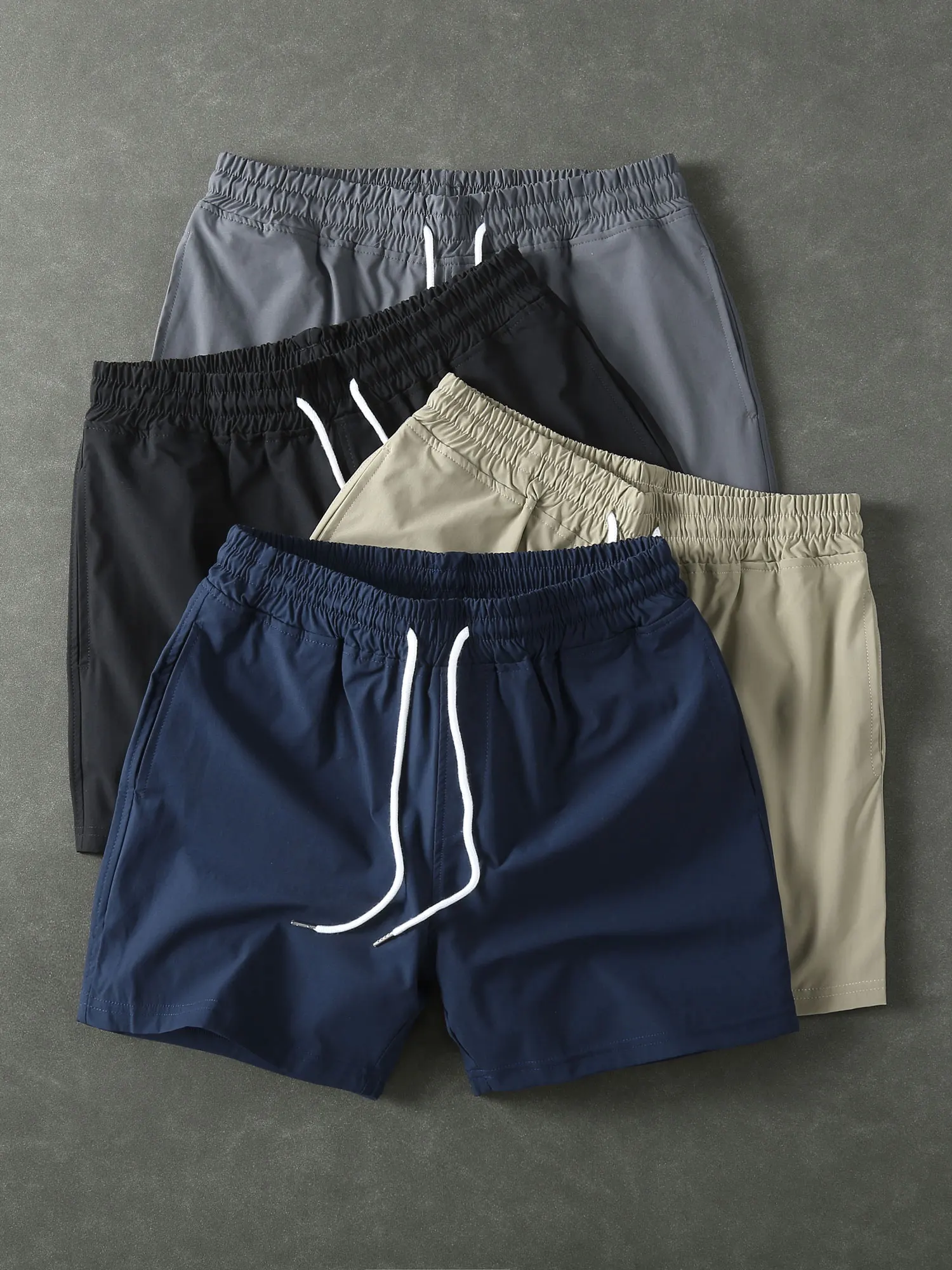 

Летние мужские шорты из ледяного шелка: быстросохнущие, легкие, эластичные, дышащие, удобные для бега, фитнеса, тренировок и пляжа