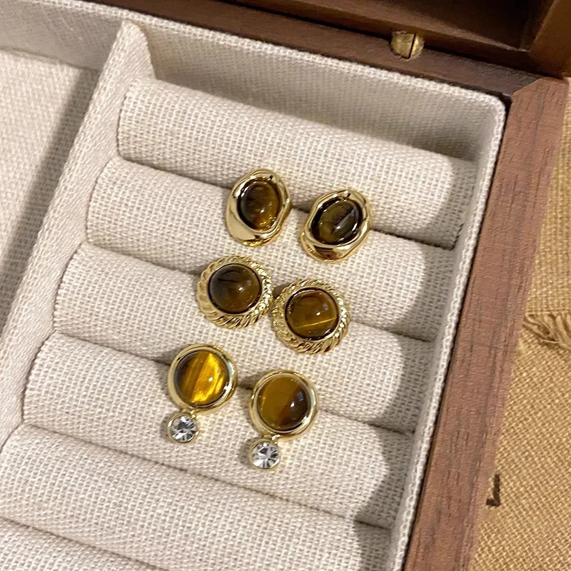 

New 925 Sterling Silver Stud Earrings Brown Stone Golden Round Punk Geometric For Women Girl Gift Jewelry Dropshipping Wholesale