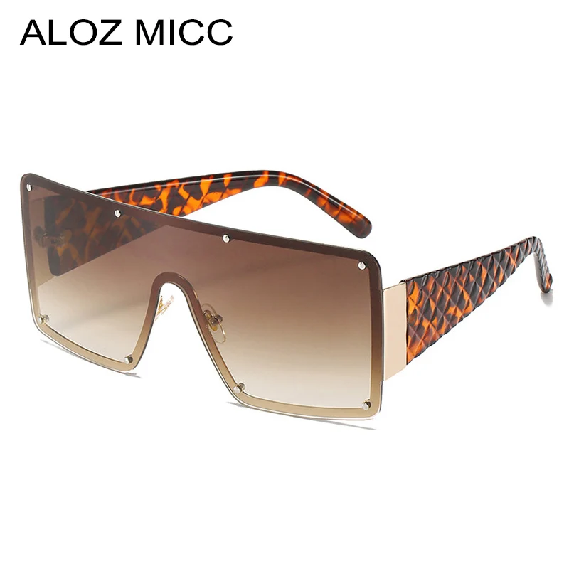 

Oversized Vintage Square Sunglasses Women For Men Luxury Brand Designer Sun Glasses Popular Gradient Goggle Punk Rivet Shades