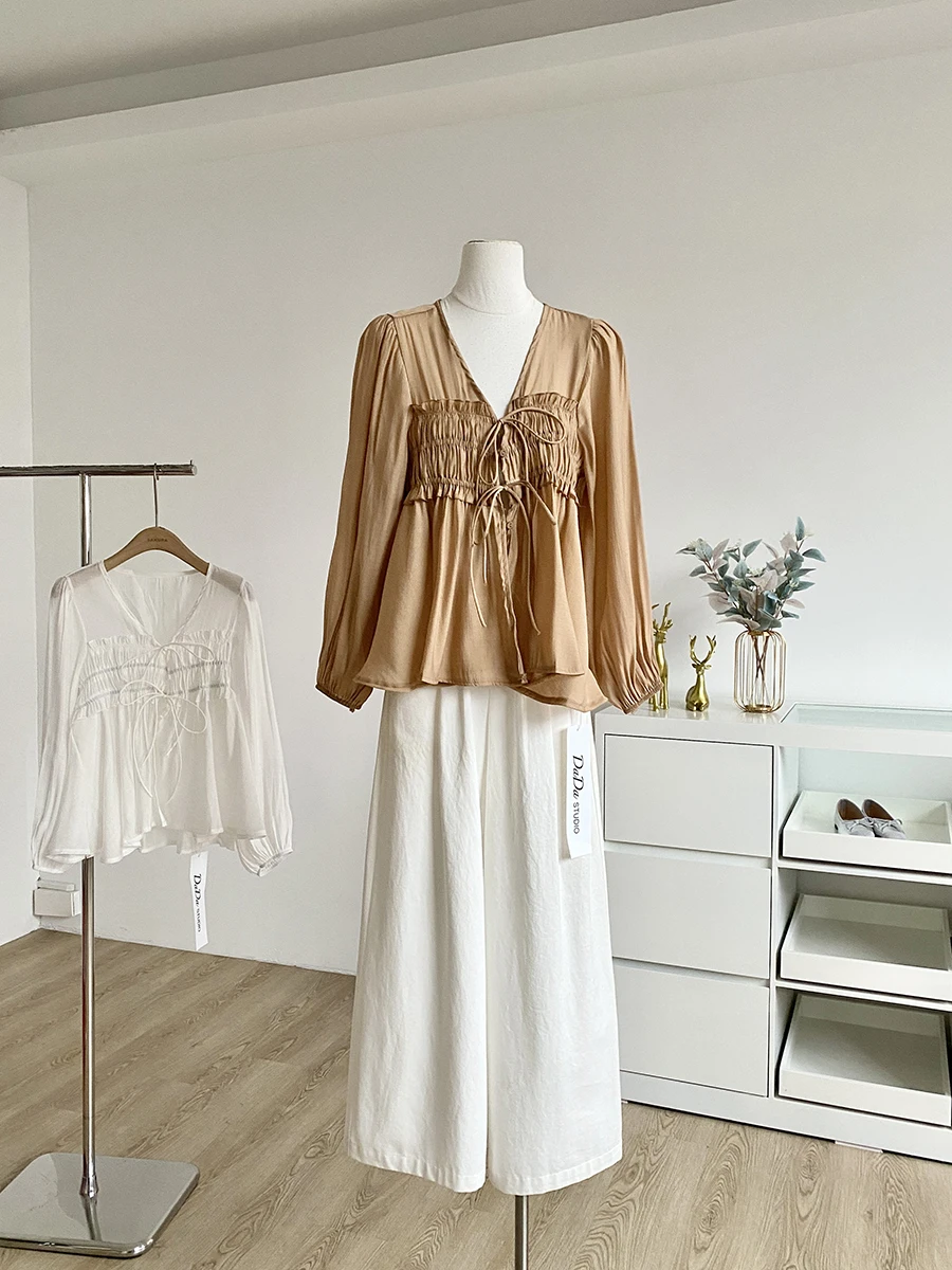 

Gentle V-neck Long Sleeve Women's Shirts Early Autumn Single Breasted Lace Up Blouses Female Daily Commuting Versatile Tops