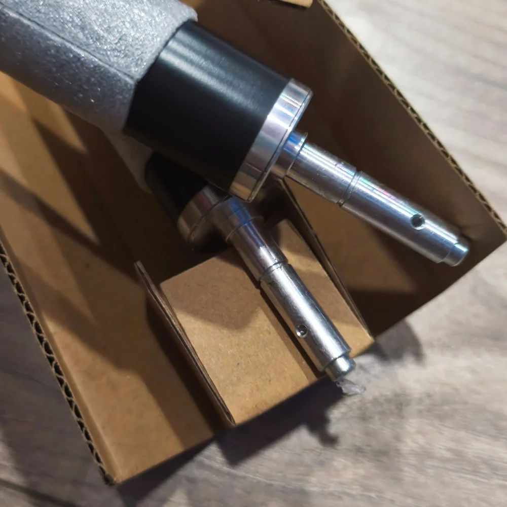 

1pc Developing Magnetic Roller For Use in Canon IR 6055 6065 6075 6255 6265 6275 6555i 6565i 6575i 8105 8095 8085 FM4-5438-010