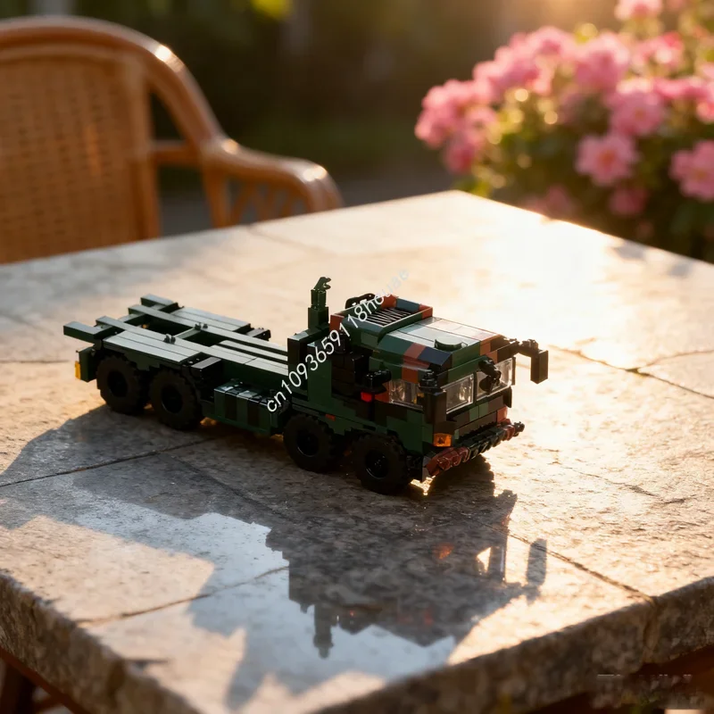 

695pcs MOC Minifig Scale RMMV Tonne Palletised Model Building Blocks Architecture Festival Gift DIY Toy Idea Brick Birthday