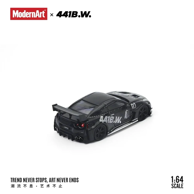 

Pre-Order ModernArt & 441B.W 1:64 drift Bear GTR35 black Die-Cast Car Models Gifts