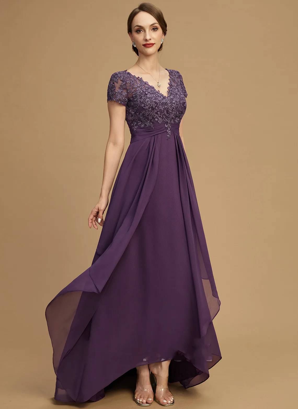 2024 Purple A-line Short Sleeve Mother of the Bride Dress With Cascading Ruffles Lace Applique Tulle  V-Neck Chiffon Party Gown