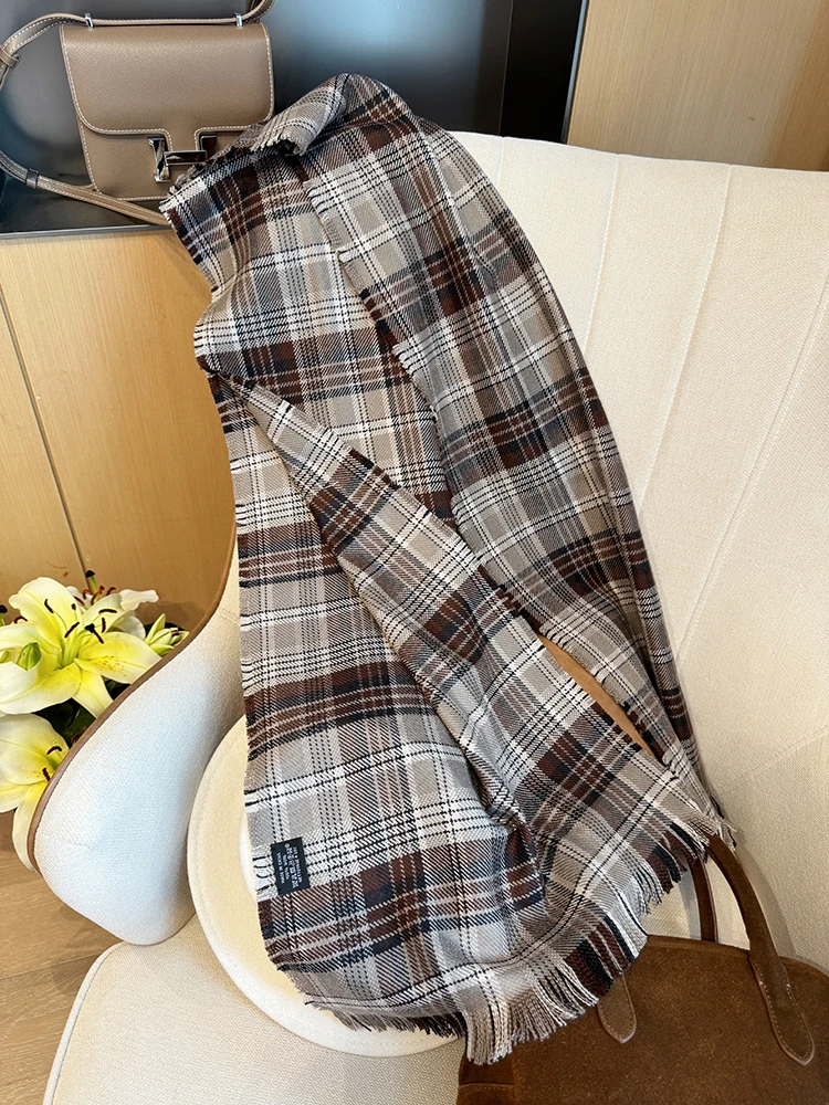 

Классический клетчатый длинный шарф-накидка из чистой шерсти для женщин, осенне-зимний, модный, универсальный, в литературном ретро-стиле Z