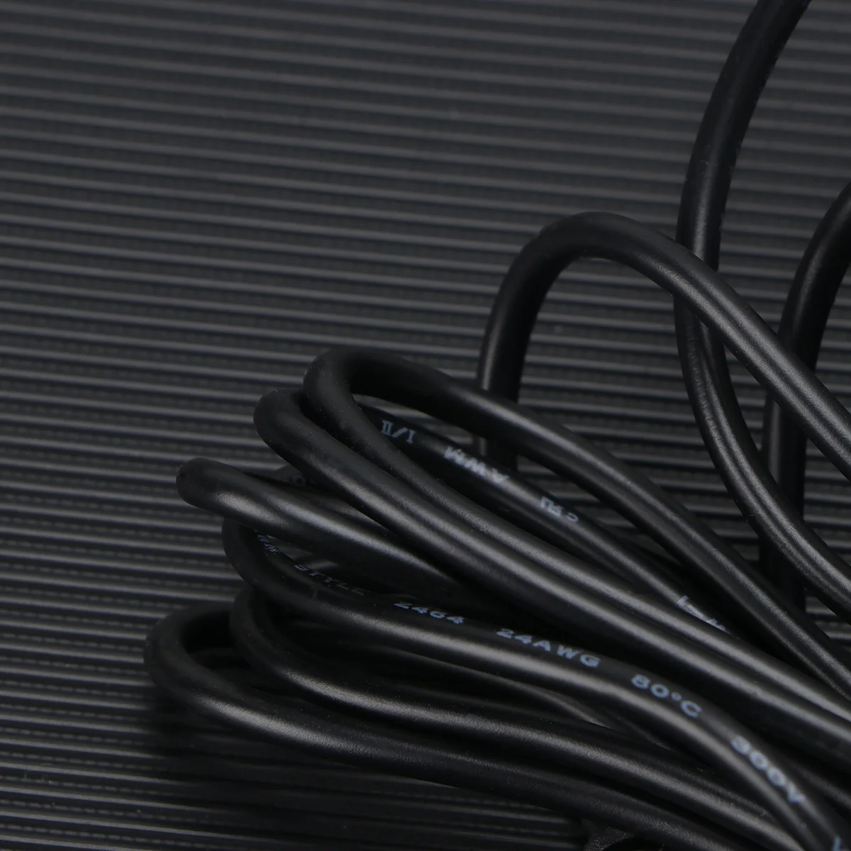 

Premium Pet Water Feeder Pump for Cats and Dogs Auto Electric Drinking Fountain with LED Indicator High Density Material Pet