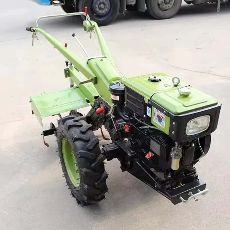 Tractor de Arrastre de 15 HP, Pequeño pero Potente, Ideal para Trabajos Agrícolas y de Jardinería