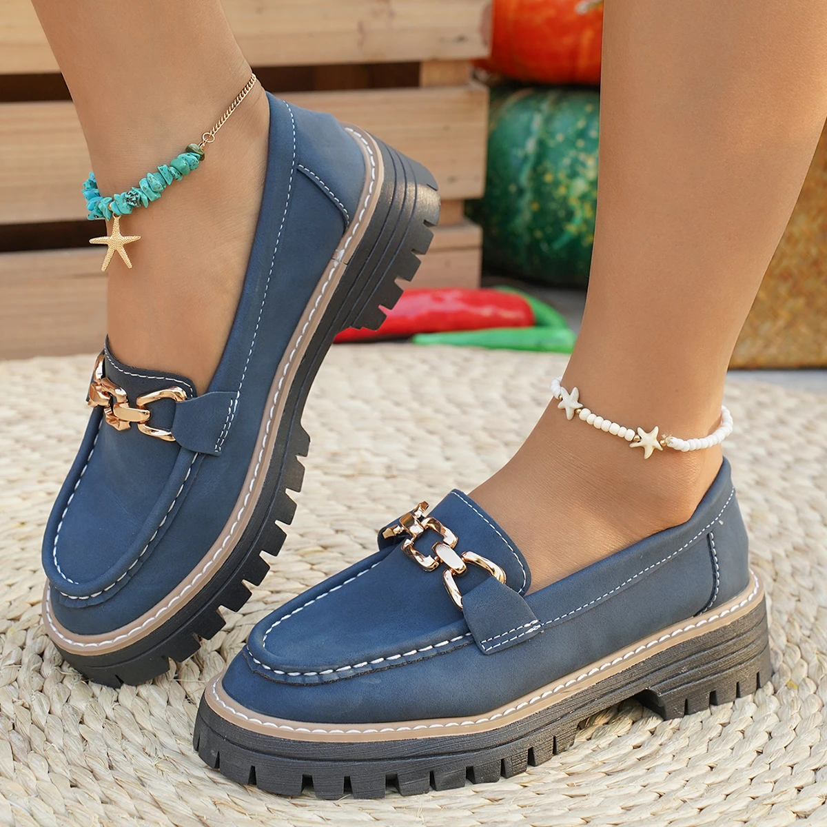 

Women Retro Platform Loafers 2025 Plus Size Round Toe Designer Shoes Women Slip on Thick Bottom Sneakers Women Zapatos De Mujer