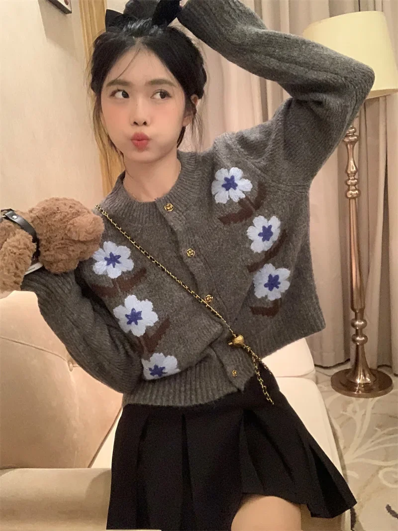 Trendy Korean Gray Soft Waxy Flower Sweater Women Spring Autumn Japanese Lazy Y2K Retro Petite Short College Style Knitted Top