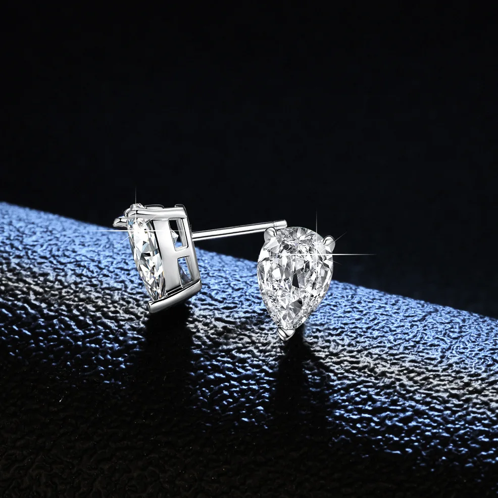 Luxury Platinum PT950 Women's Four-Claw Earrings Pear-Shaped Water Drop Shape Pagoda Moissanite Square 2 karat Diamond