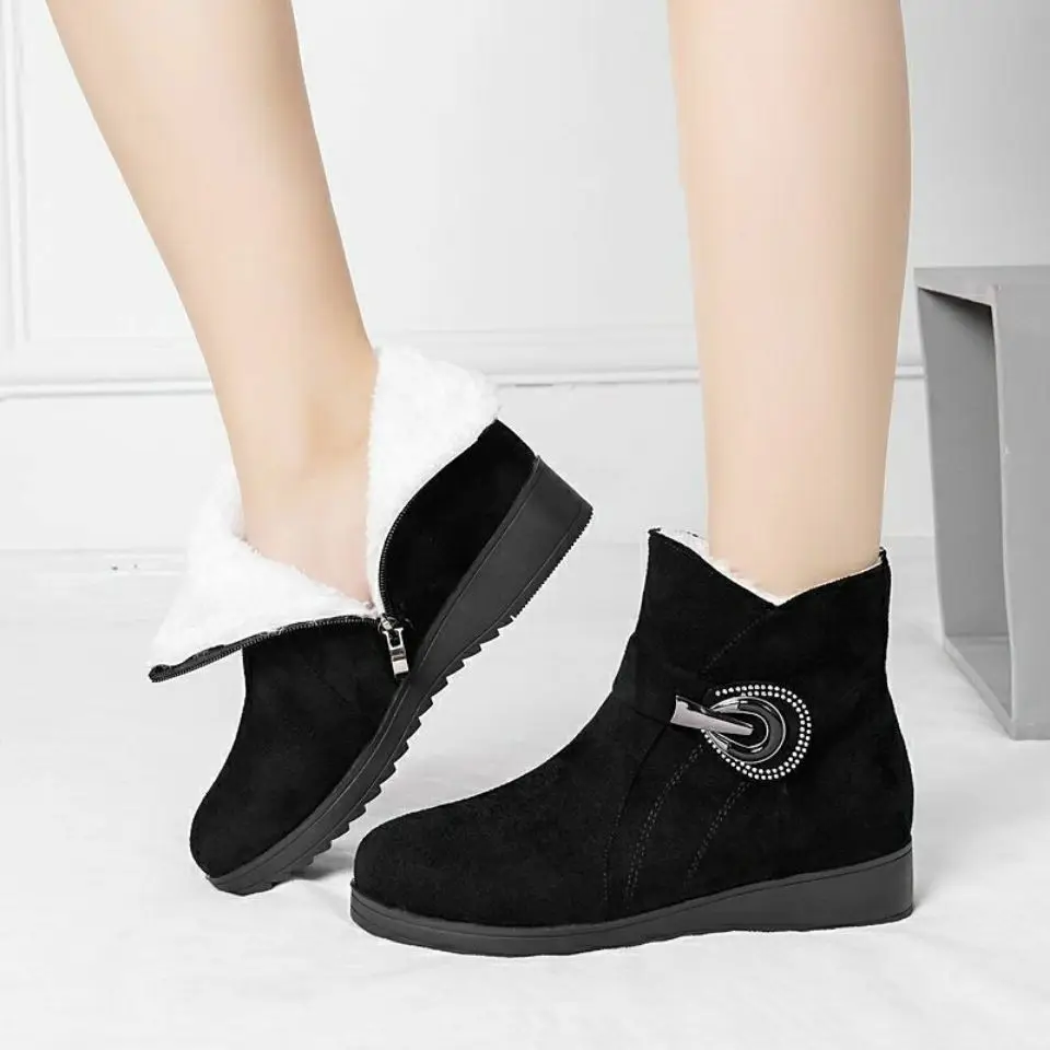 

Женская обувь со стразами и круглым носком, зимние удобные и элегантные женские зимние ботинки на массивном щиколотке, шикарные ботинки высокого качества с мягкой подкладкой