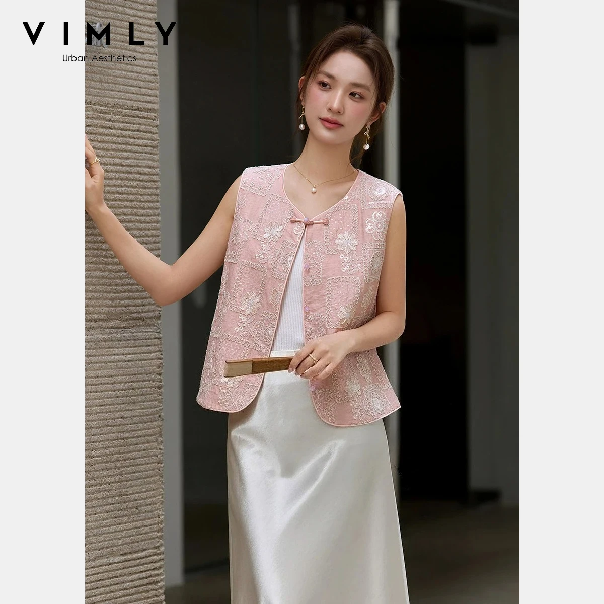 

VIMLY Women’s Chinese Style Vest 2026 Spring New Elegant Pink Round Neck Frog Button Sequined Embroidery Sleeveless Top A5096