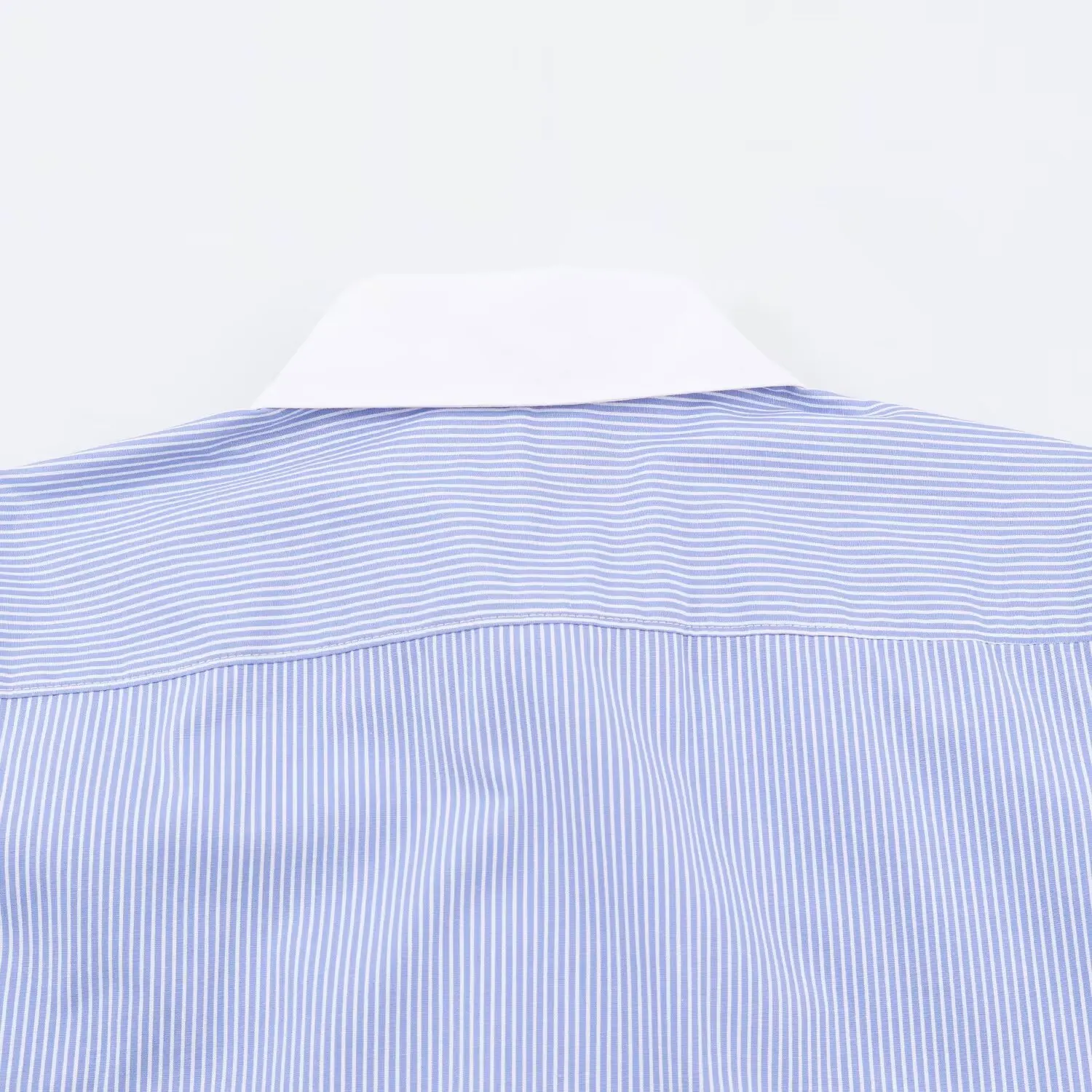 BSAY Neue Chinesische Ästhetische Damenbluse mit Streifen, Kontrastierendem Weißem Kragen, Froschknopfverschluss, Losen Langen Ärmeln und Gebogenem Saum – Detail 10