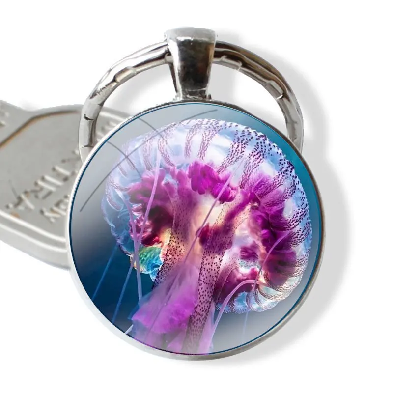 Jellyfish Keychain para homens e mulheres pingente de metal cabochão de vidro chaveiro clássico