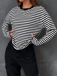 Striped Crew Neck Crew Neck T shirt Casual Long Sleeve Autumn and winter top women's T-shirt loose and comfortable black white