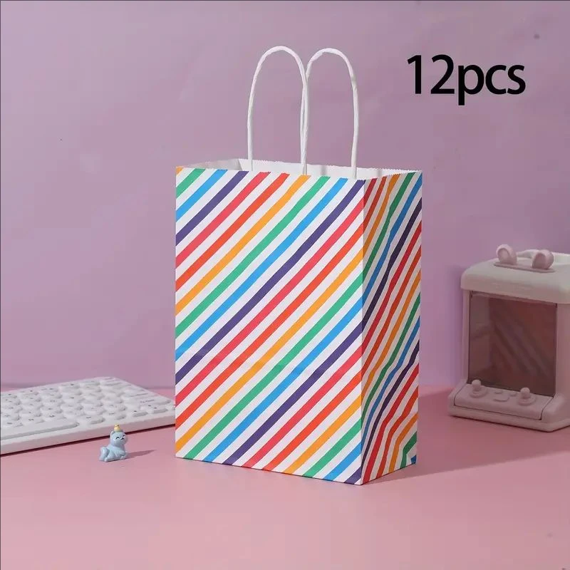 שקיות נייר מנוקדות