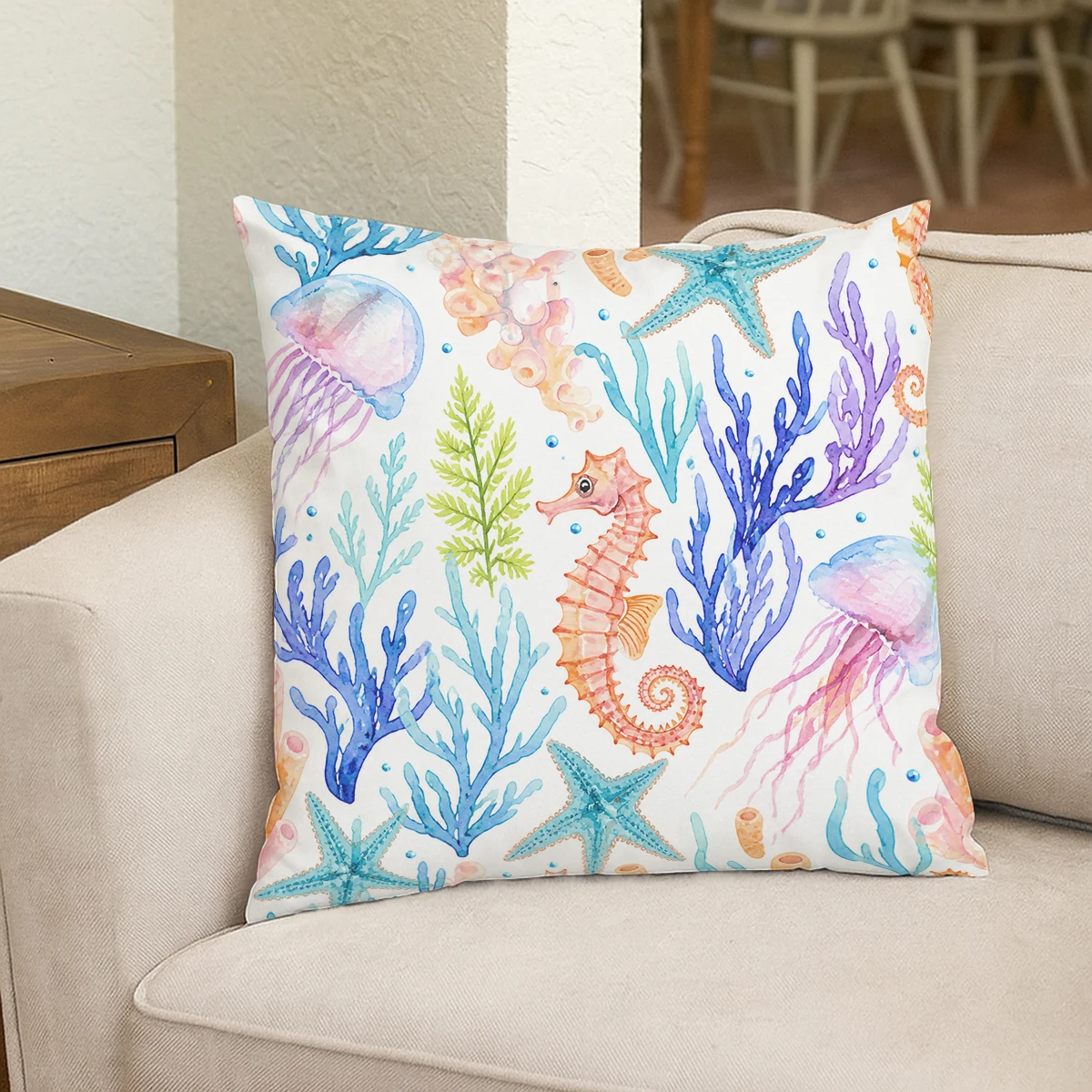 Exquisite Floral Pattern Polyester Pillow Cover - 2D Printed Decorative Pillowcase for Sofa, Bedroom and Living Room Decor