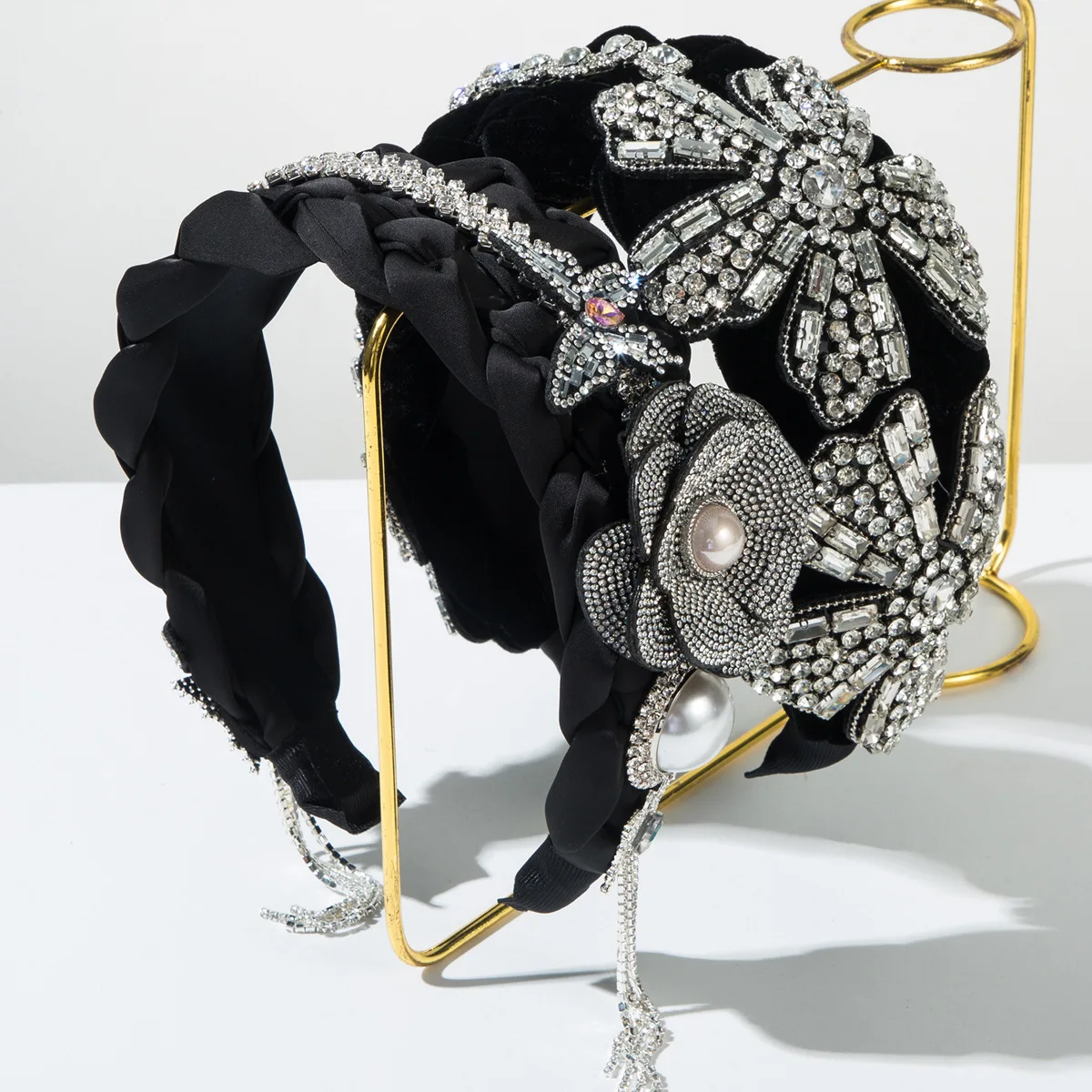 

Internet celebrity explosion thickened and widened woven headband inlaid with rhinestones flowers light luxury temperament headb