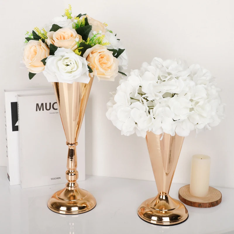 Metal Iron Art Flowers Vase Retro European Style Home Vases Table Stand Party Ornaments Golden Creative New Wedding Decorations