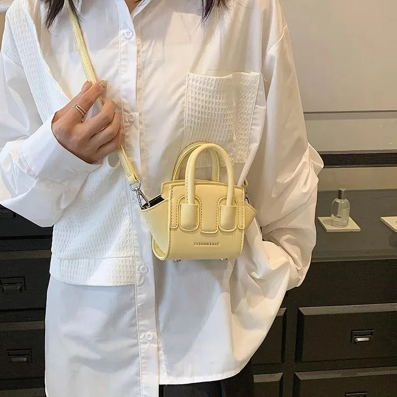 

Crossbody Bag Women's Summer 2025 New Handbag High Quali Earphone Red Envelope Bag Korean Sle PU Leather Bag