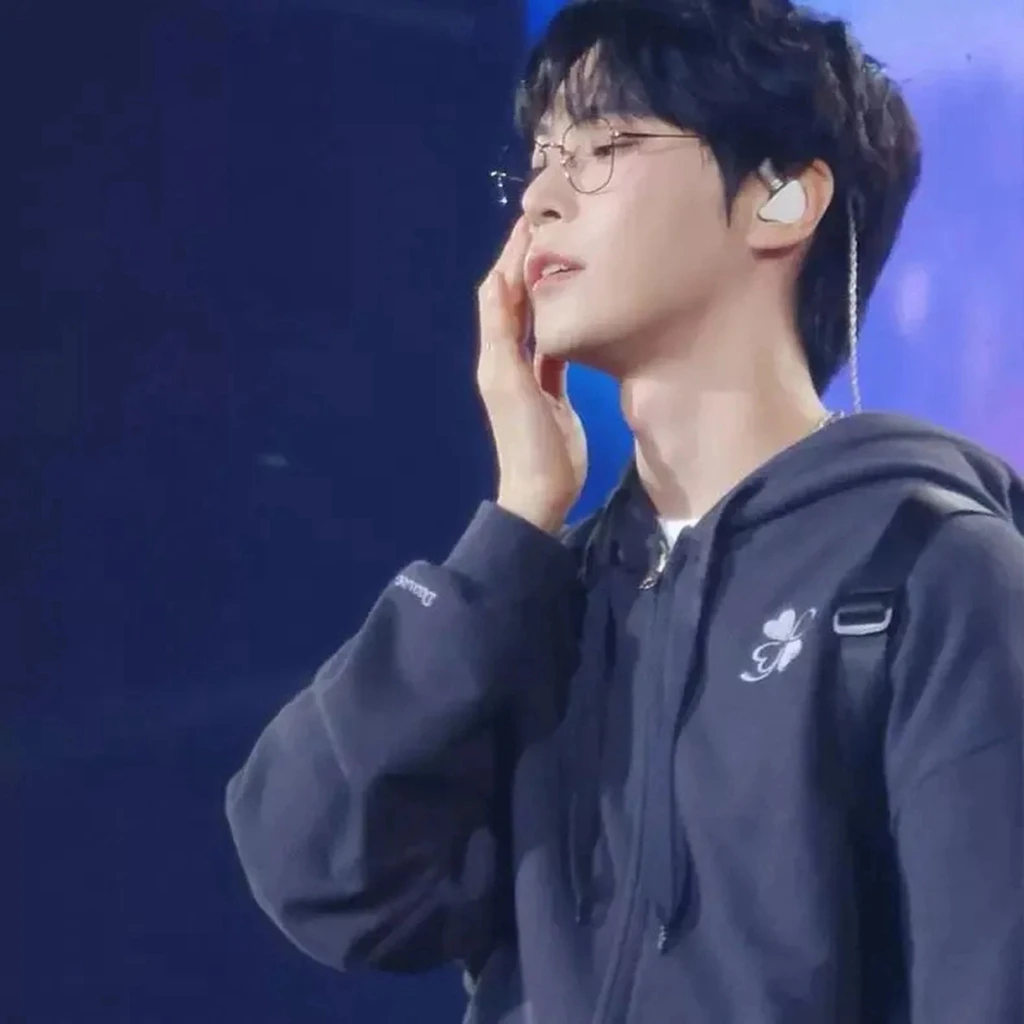 kpop Y2K Printe HAPPY DearestYouthnct127 Zipper Hoodies Pullover Woman Clothing Y2k Streetwear Loose Fashion Sweatshirts