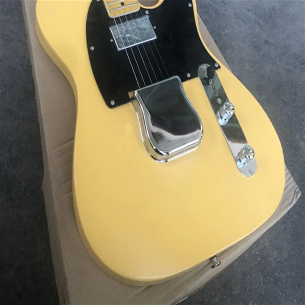 

High-quality electric guitar, 6-string, yellow color, iron shell protective cover