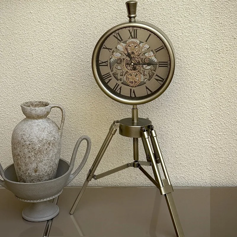Retro Metal Table Clock Luxury Creative Tripod Stand Desk Clock  Living Room Desktop Mechanical Gear Clocks Home Decoration