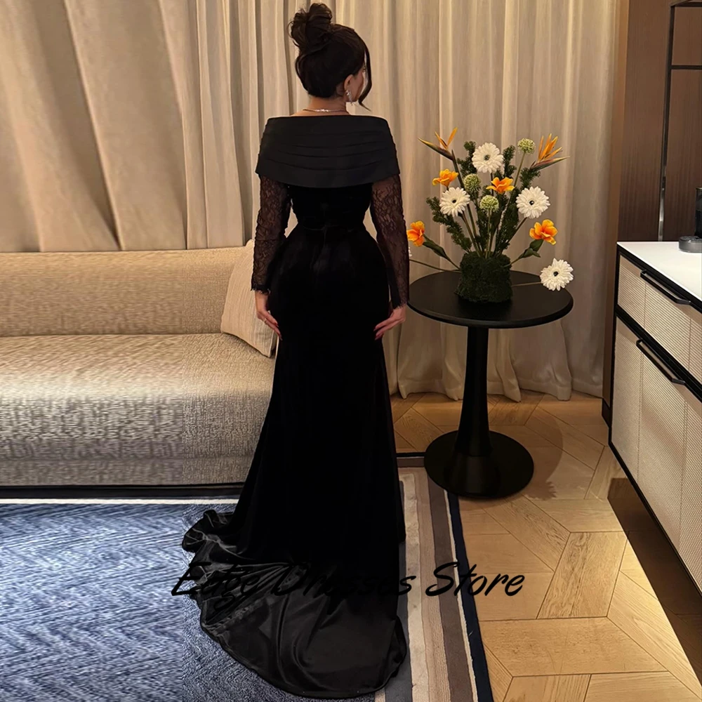 레이스 이브닝 드레스가 있는 블랙 벨벳 맞춤형 인어 오프 숄더 긴 소매 홈 커밍 드레스 현대 파티 가운