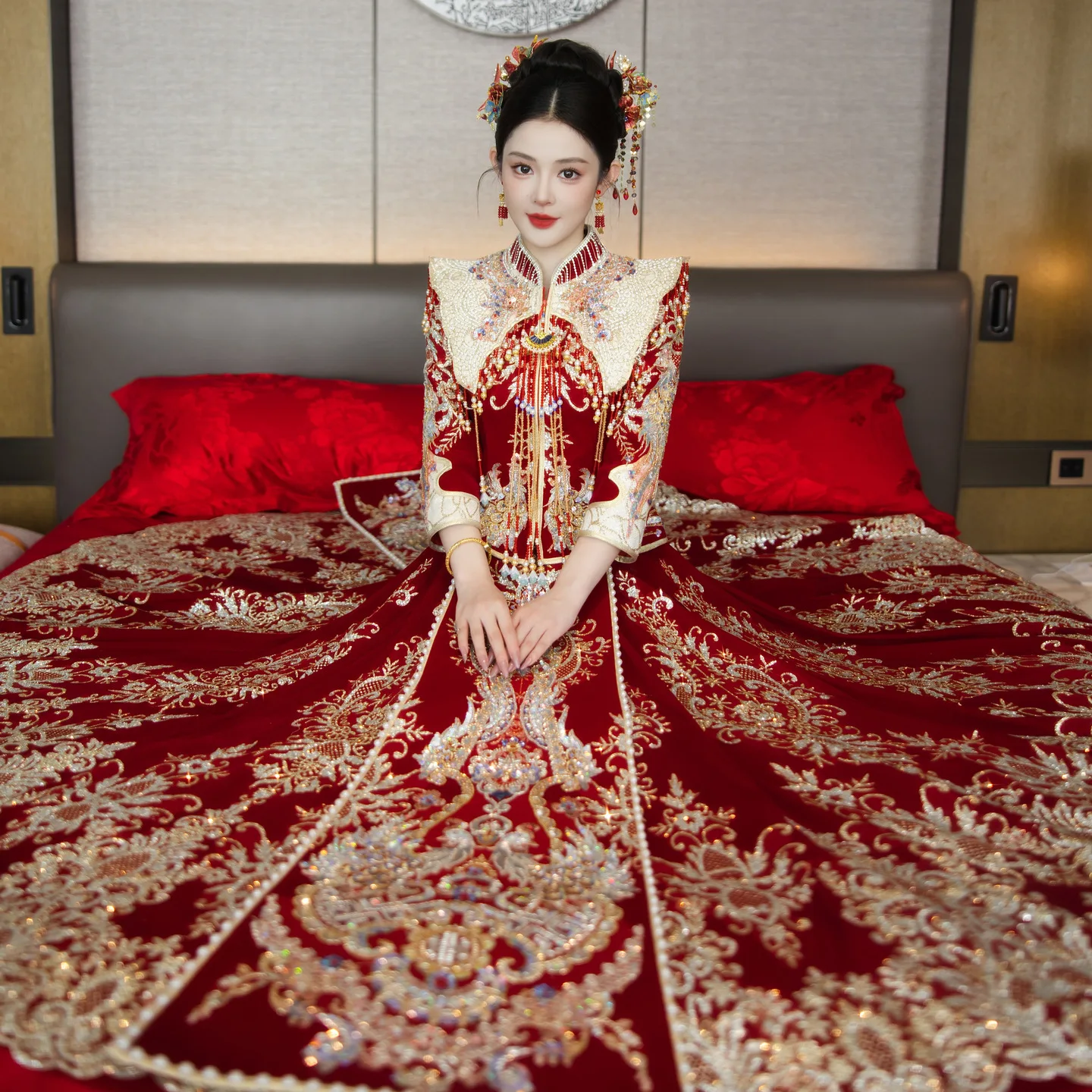 Traditional Women Dragon Phoenix Embroidery Bride Groom Wedding Dress Retro Chinese Refined Stylish Marry Cheongsam