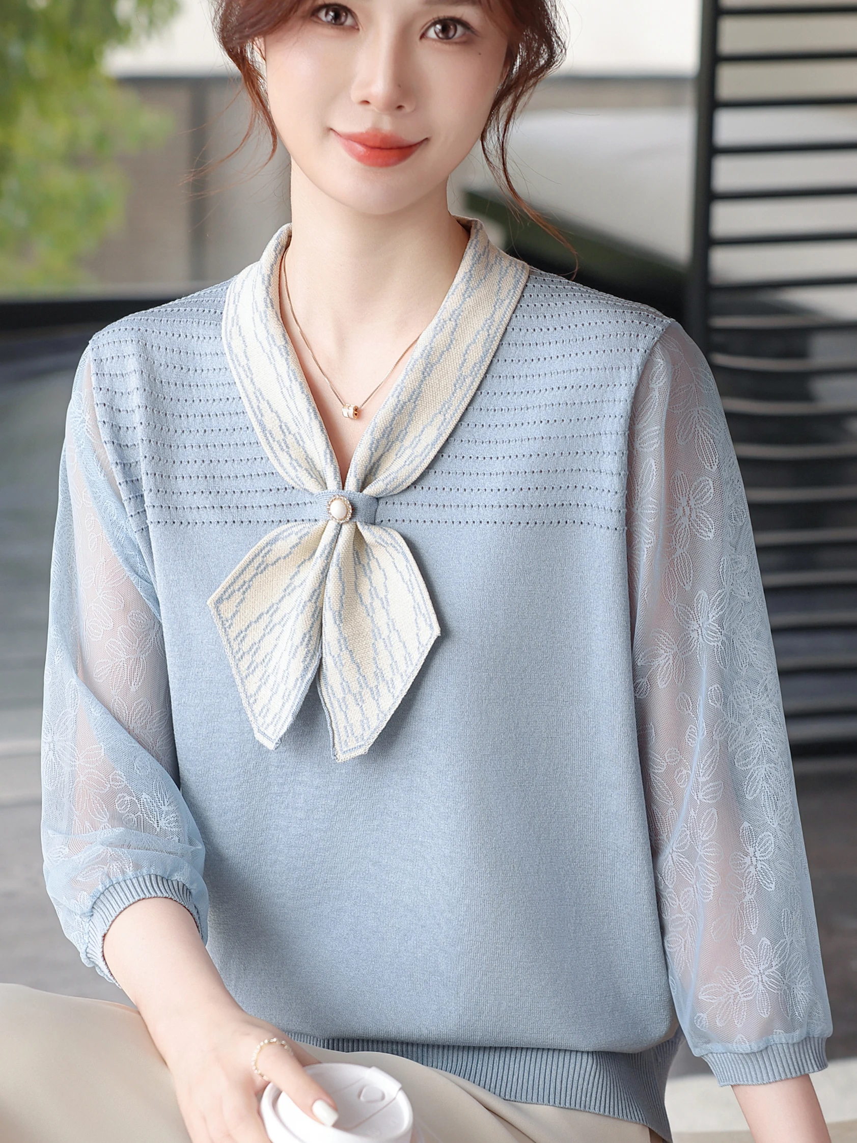 

Spring Fashion Knitted Mommy Style Shirt Sleeveless V-Neck Warm Anti-Static Easy Clean Loose Fit Regular Sleeve for Elderly W...