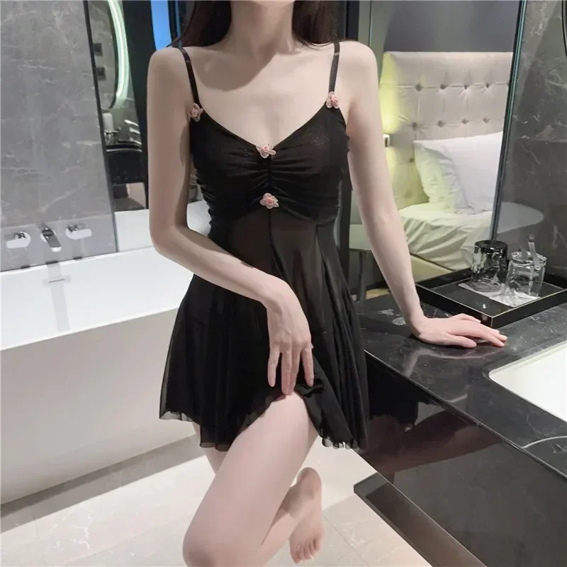 Hot Sale Sexy Backless Lace NightDress Womens Nightgown Sleepwear Nightdress Spaghetti Strap Sleeping Dress Sweet Sleep Dress