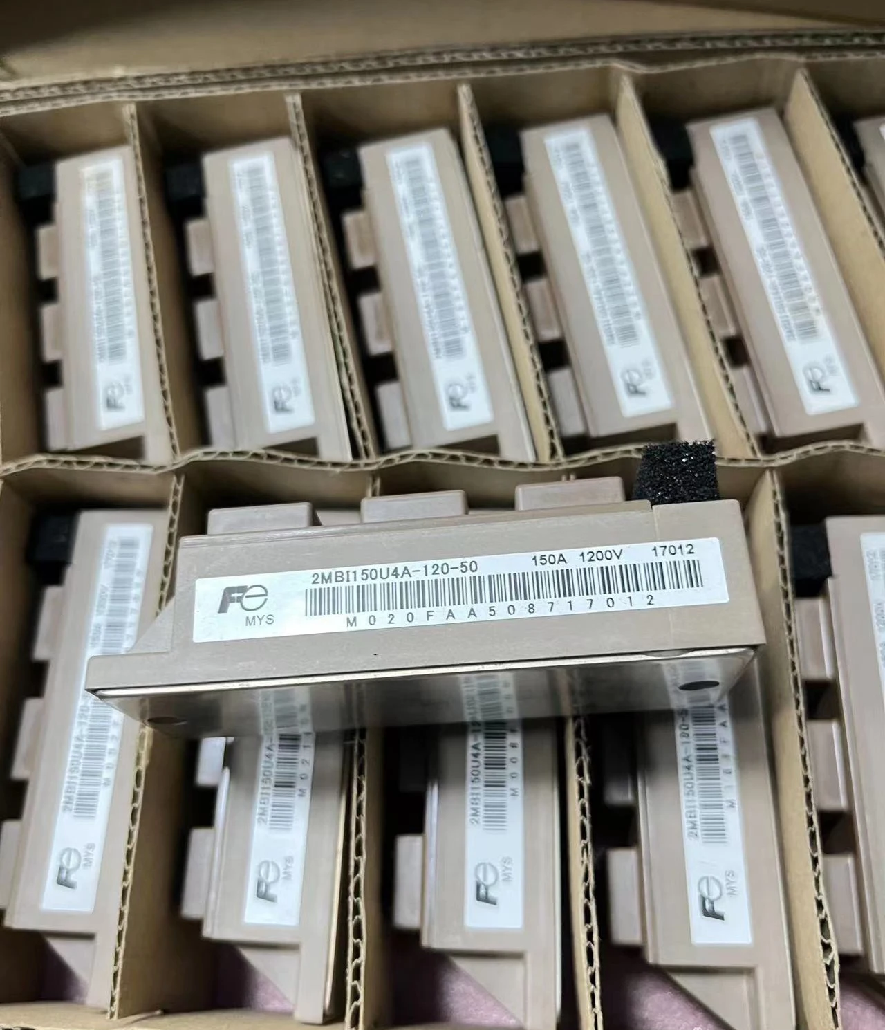 2MBI150U4A-120-50 2MBI150UA-120-50 2MBI150US-120-51 1200V 150A IGBT MODULE