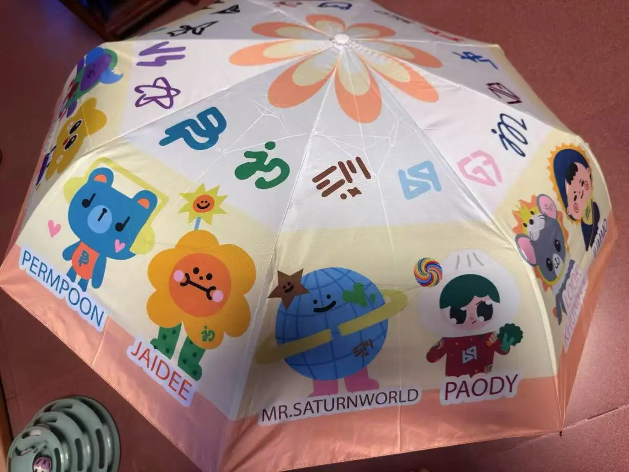 متوفر في المخزون Fanmade Gmmtv التايلاندية ستار Geminifourth Look Khun Noo Williamest Wesley Pondphuwin Permpoon Joongdunk Jaidee Umbrella