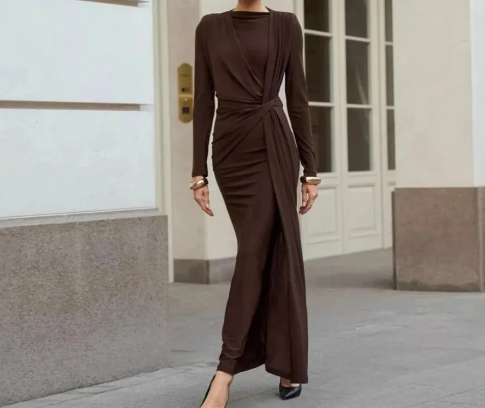 

Fashionable Brown Round-Neck Knit Dress for Women 2025 Fall Design-Inspired Innerwear Bodycon Skirt Long Dress Women's Clothing