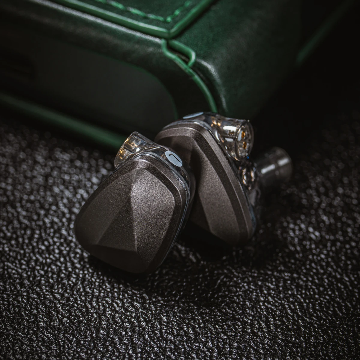 Astrotec GX100 1DD + 1PZT In-ear Earphone Wired Hifi  Monitor IEMS