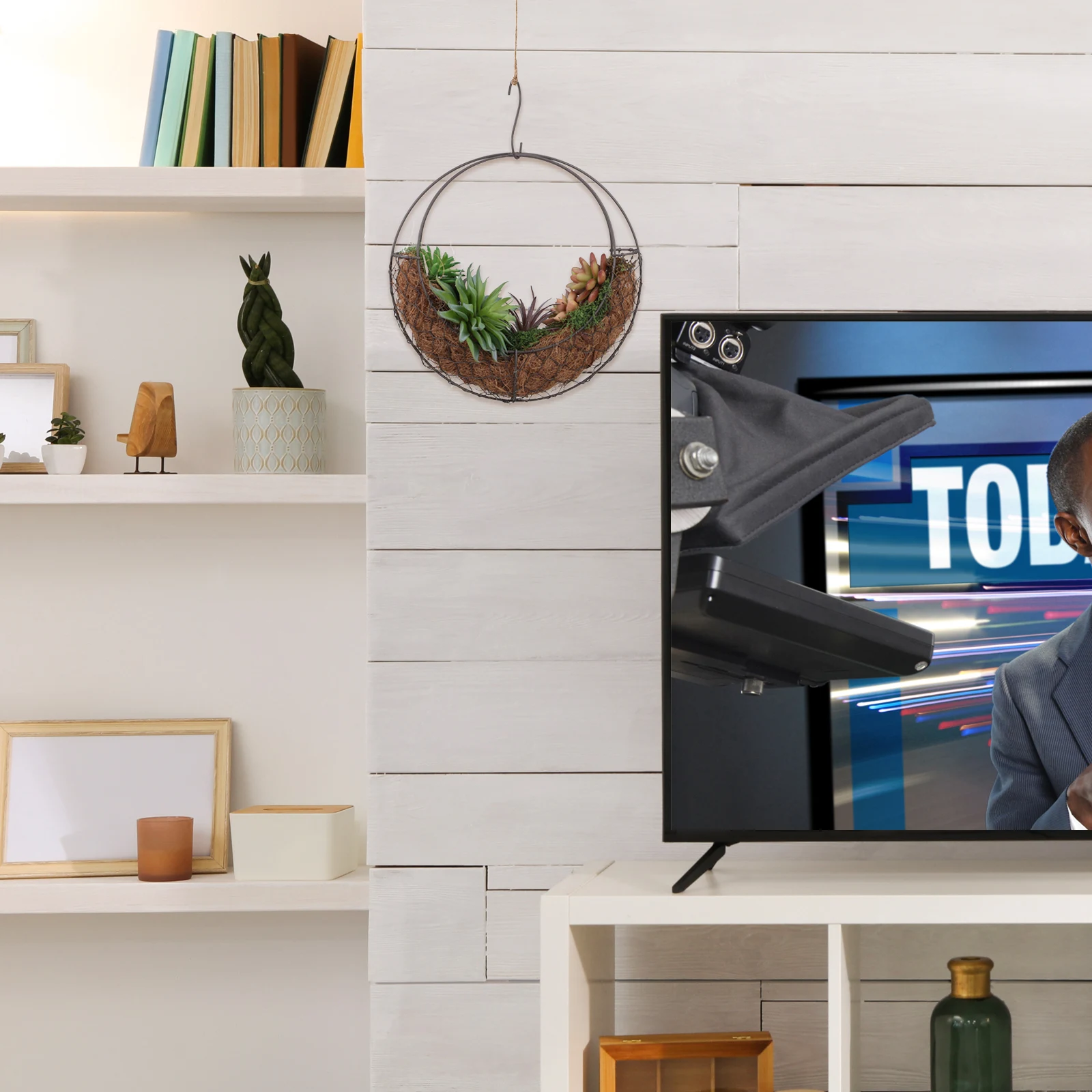 Moon Shape Iron Wire Wreath 11"X2.3" Metal Hanging Basket Succulent Planter Holder For Indoor Outdoor Decor Wreath Frame