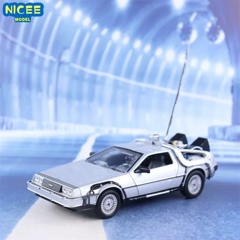 WELLY 1:24 Regreso al futuro máquina del tiempo DMC-12 delorean Metal Diecast modelo de coche de aleación para chico juguete colección de regalo