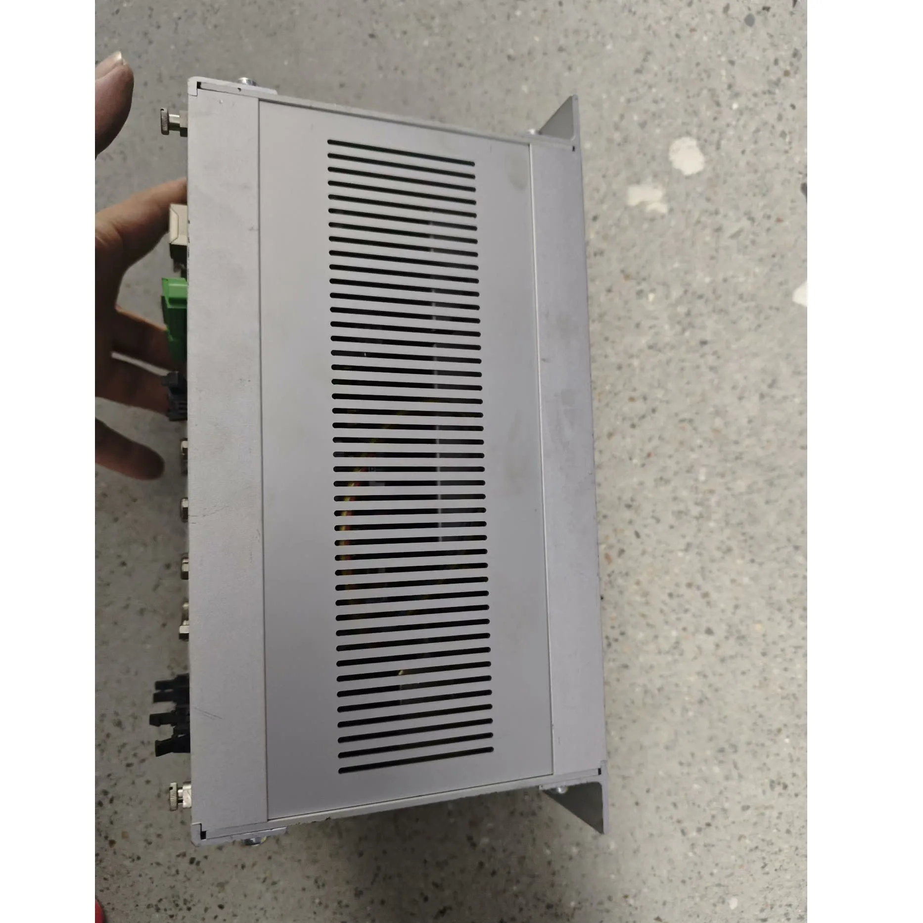 Controller di movimento CEM104 T2 Con garanzia