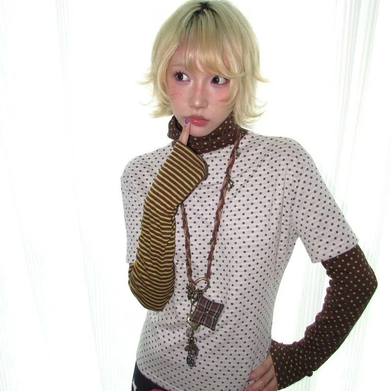 Camiseta japonesa Y2k Hot Girl Vintage a rayas de lunares falsa de dos piezas ajustada para mujer, camisetas Retro geniales con subcultura dulce picy