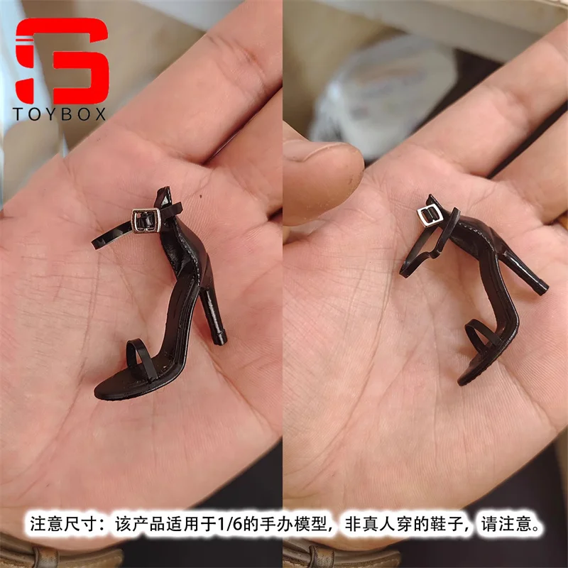 Buty na cienkim obcasie w skali 1/6 z pojedynczym paskiem Model pasuje do 12-calowej figurki żołnierza Body Dolls
