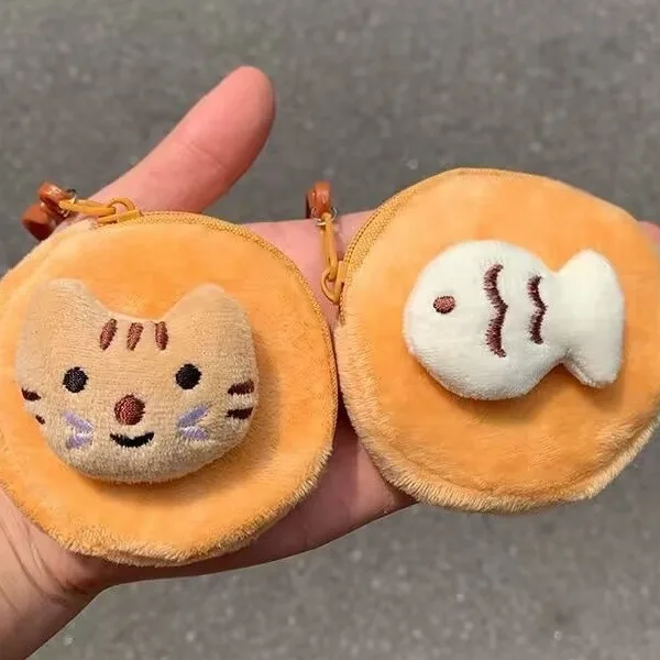 Creative Capybara Kawaii Anime Plush Coin Purse Lovely Cartoon Round Bags Pendant Funny Mini Cat Headphone Storage Bag