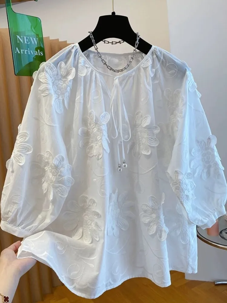 Spring Summer New Three-dimensional Flower Embroidered Cotton White Shirt Women Loose Sweet O-neck Long-sleeved Shirts Tops