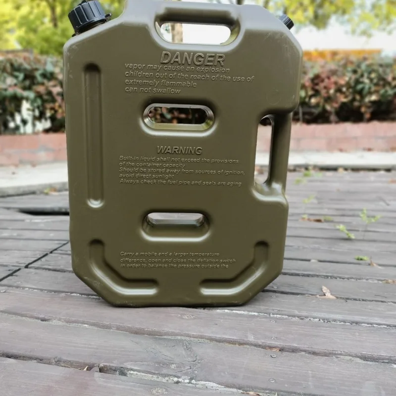 10L Spare Bucket Car Plastic Special Barrel Thickened Explosion-proof  Jug