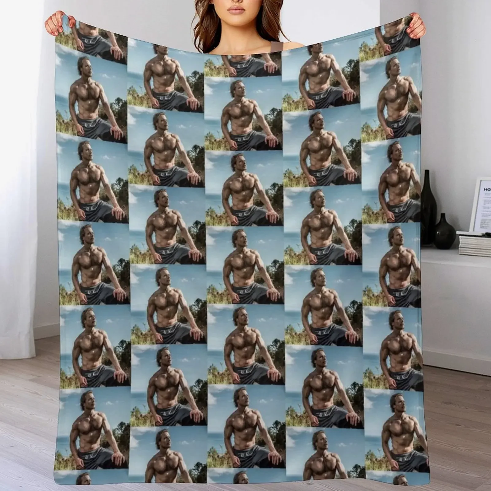 Sam Heughan Throw Blanket Warm Comfortable Blanket Gift for Parents Friends